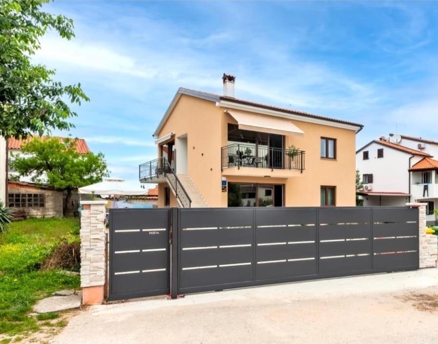 Apartman Lorena روفينج المظهر الخارجي الصورة